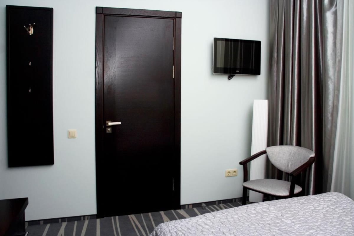 Greenstone Hotel Kherson Bagian luar foto