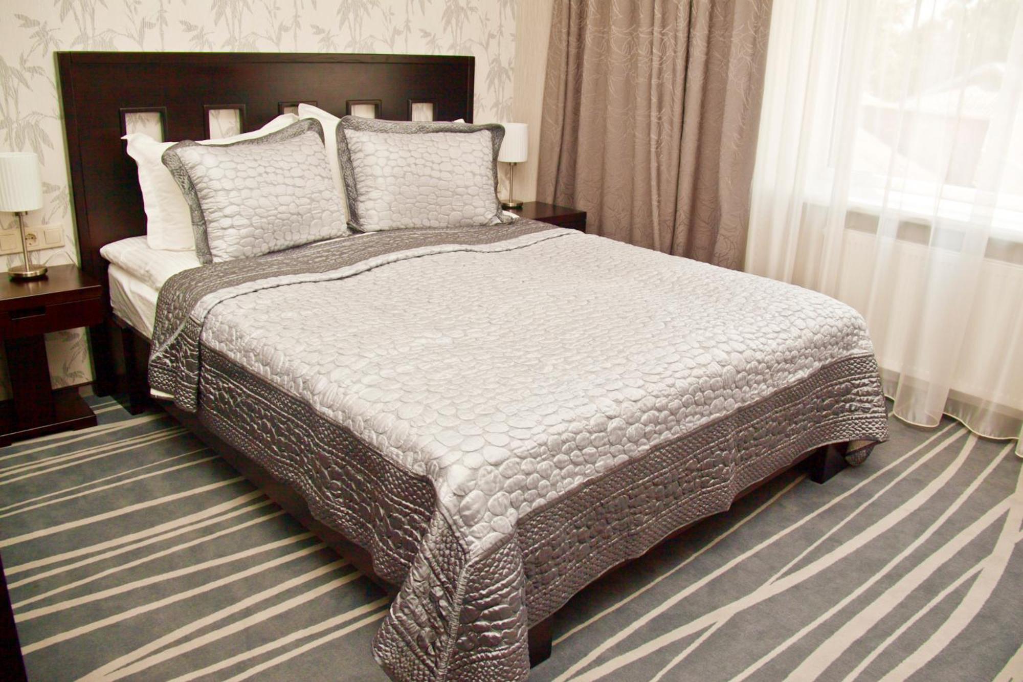 Greenstone Hotel Kherson Bagian luar foto
