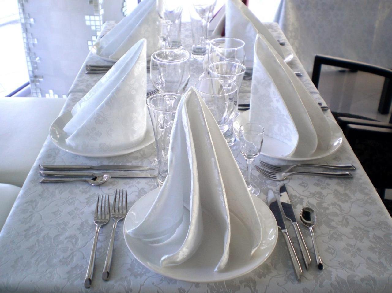 Greenstone Hotel Kherson Bagian luar foto