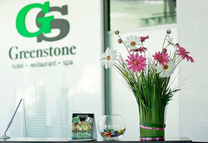 Greenstone Hotel Kherson Bagian luar foto