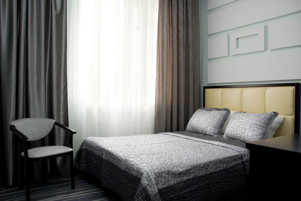 Greenstone Hotel Kherson Bagian luar foto