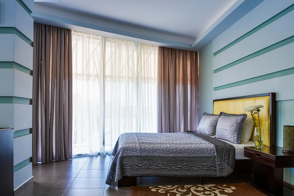 Greenstone Hotel Kherson Bagian luar foto